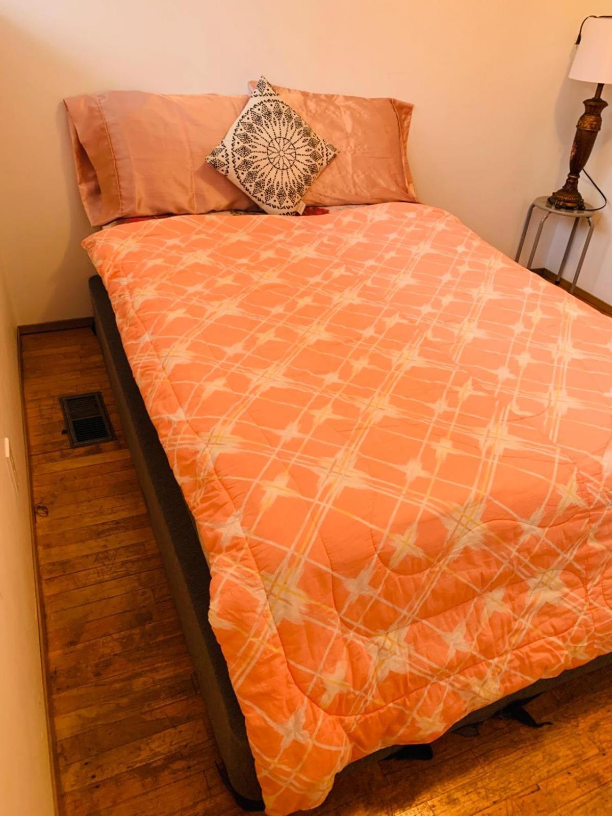Cosy Romantic Stay In Surrey- Walking Distance From Guildford Town Centre Exterior foto